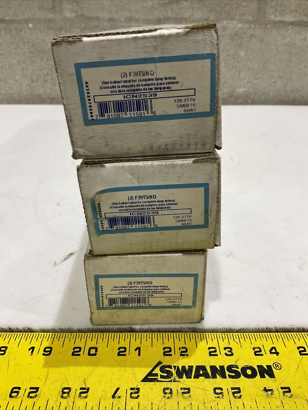 ADVANCE ICN2S39941 FLUORESCENT LAMP BALLAST LOT OF 3 373