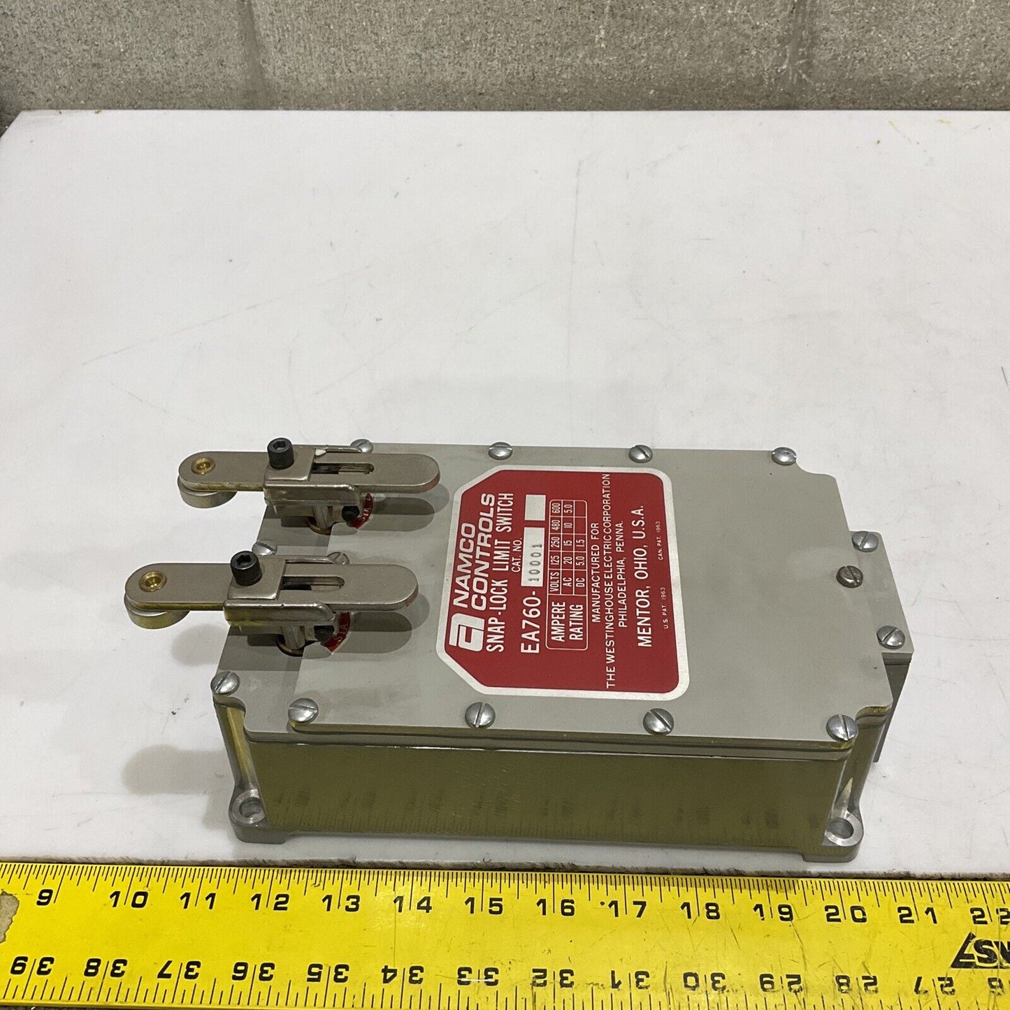 NAMCO EA760-10001 SNAP-LOCK LIMIT SWITCH 125/250/480/600VAC 373