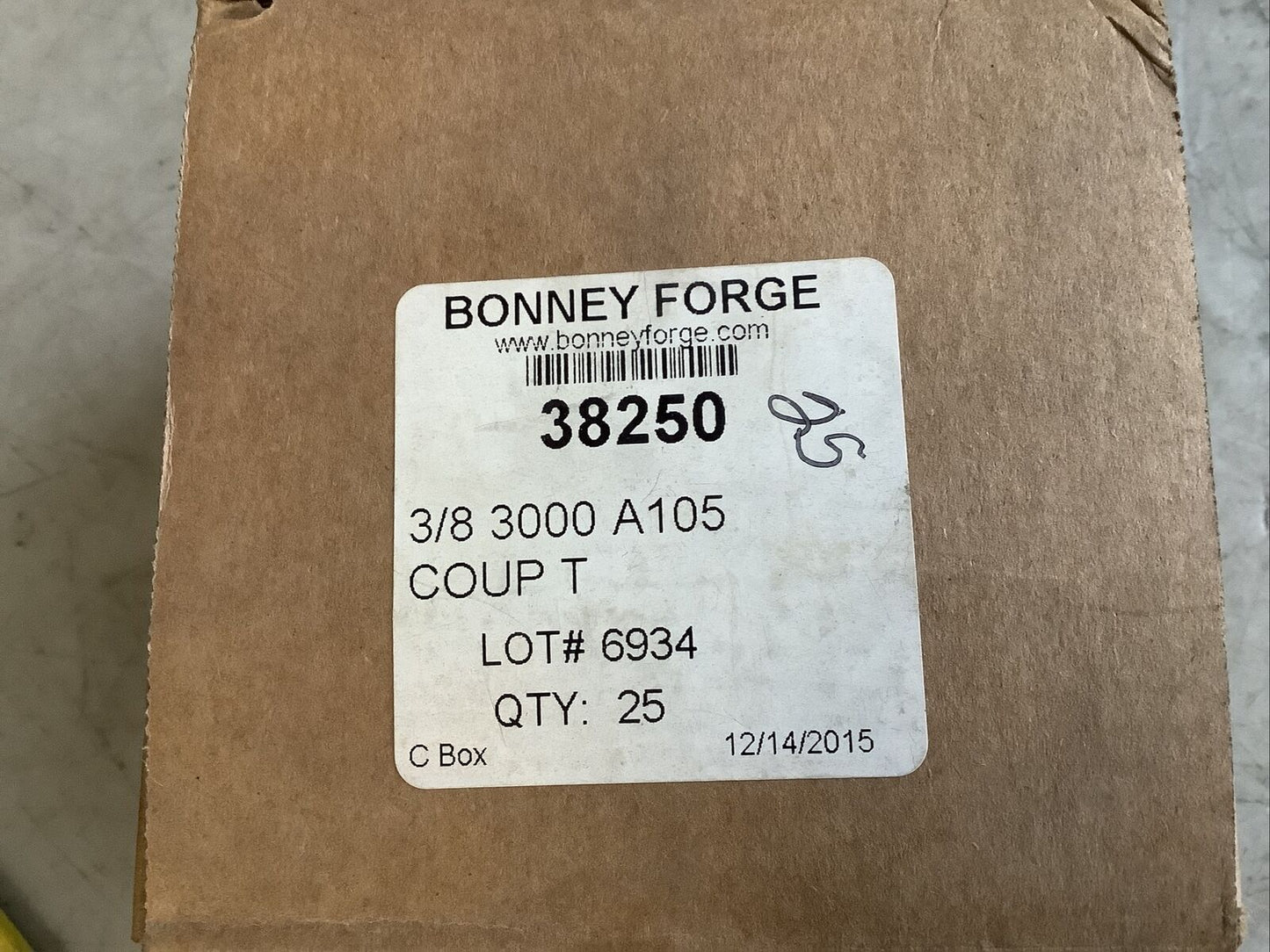 BONNEY FORGE 38250 THREADED COUPLING 3/8IN 3000 A105 373 - QTY 25