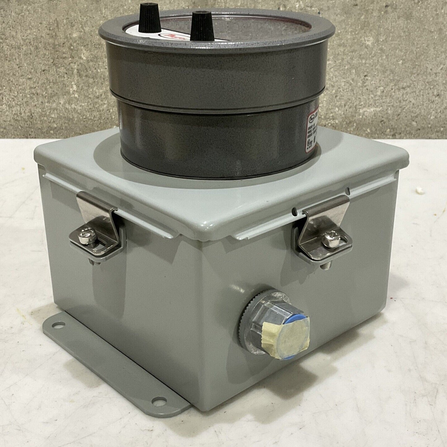 DWYER A3000-0-LT-WP C02302PDAPG PHOTOHELIC DIFFERENTIAL PRESSURE SWITCH 3000 373