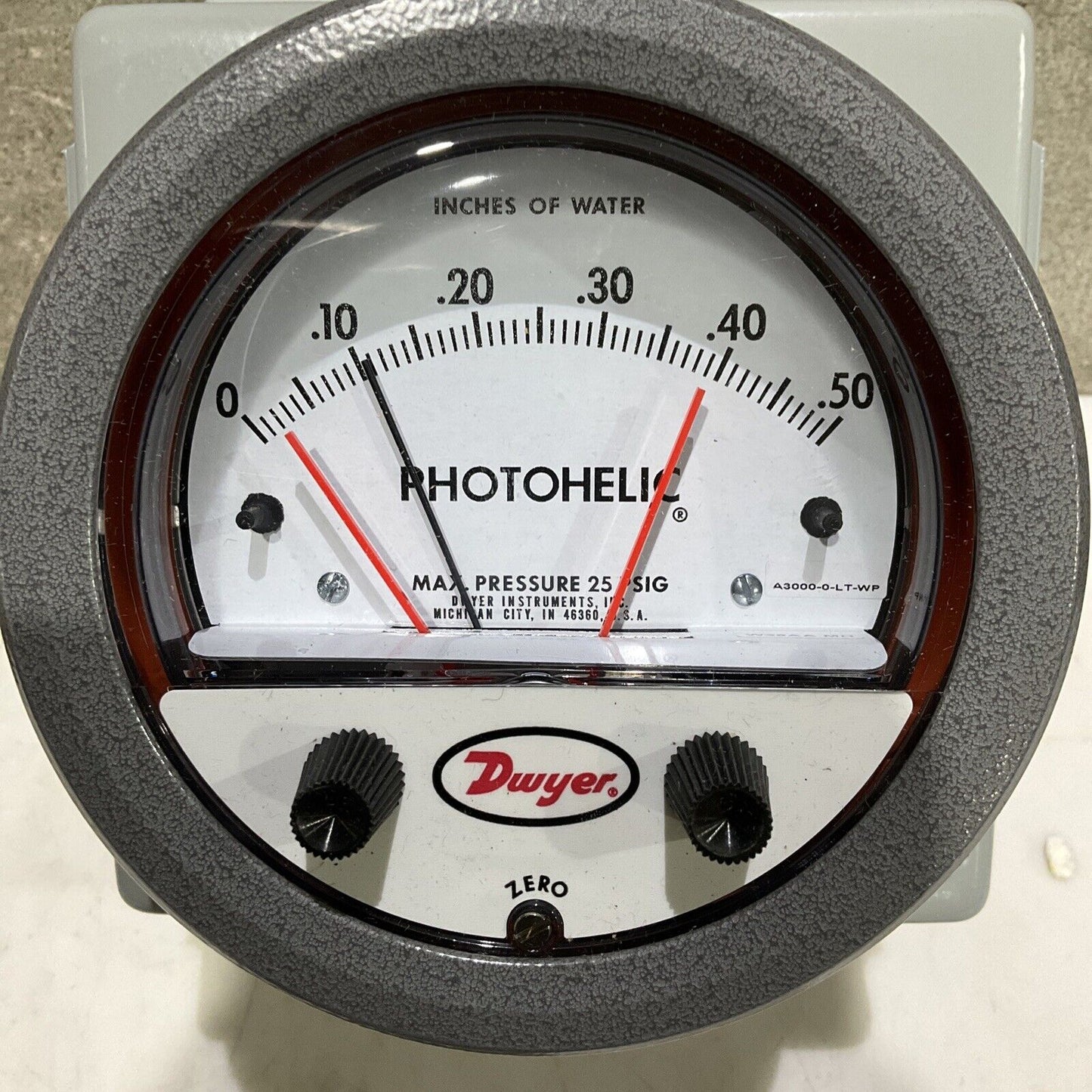 DWYER A3000-0-LT-WP C02302PDAPG PHOTOHELIC DIFFERENTIAL PRESSURE SWITCH 3000 373