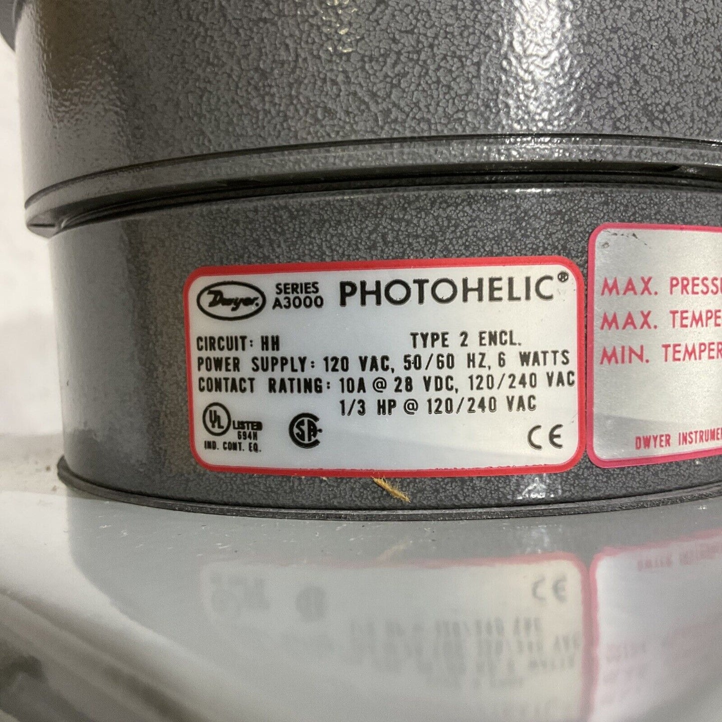 DWYER A3000-0-LT-WP C02302PDAPG PHOTOHELIC DIFFERENTIAL PRESSURE SWITCH 3000 373