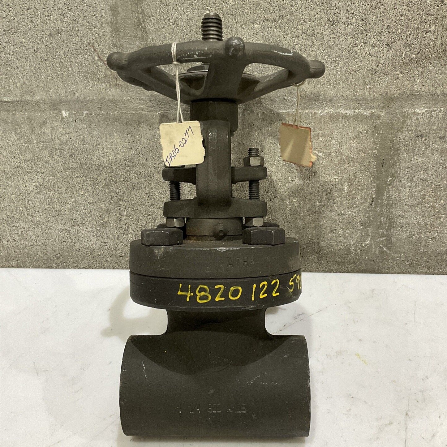 VOGT 121111 GATE VALVE 1975 PSI 1-1/4” 800 B-40406 R18 373