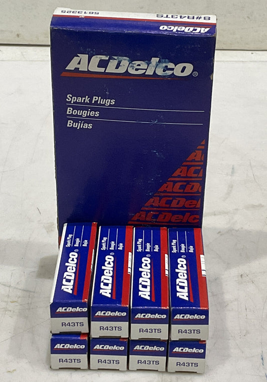 ACDELCO R43TS SPARK PLUG LOT OF 8 373