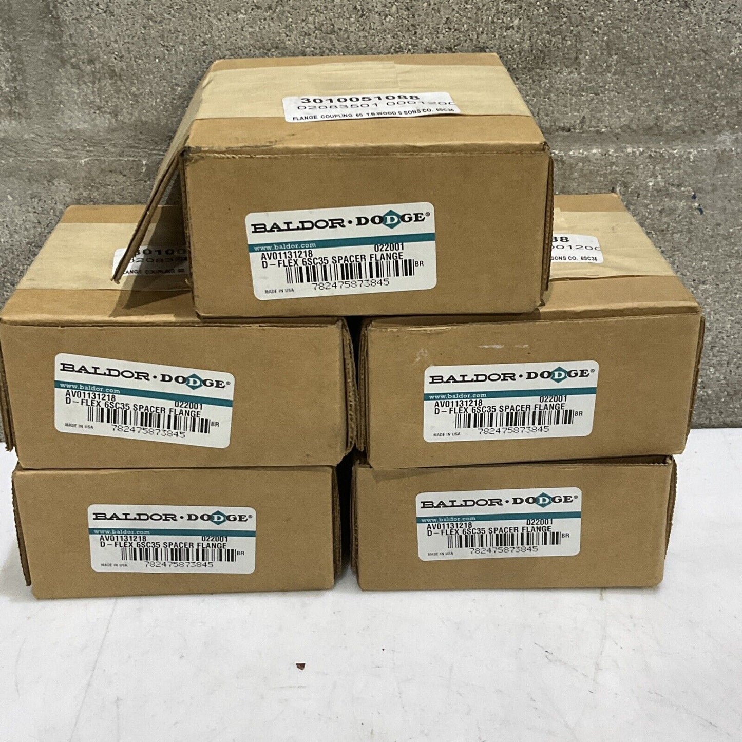 BALDOR DODGE AV01131218 6SC35 D-FLEX SPACER FANGE COUPLING 373