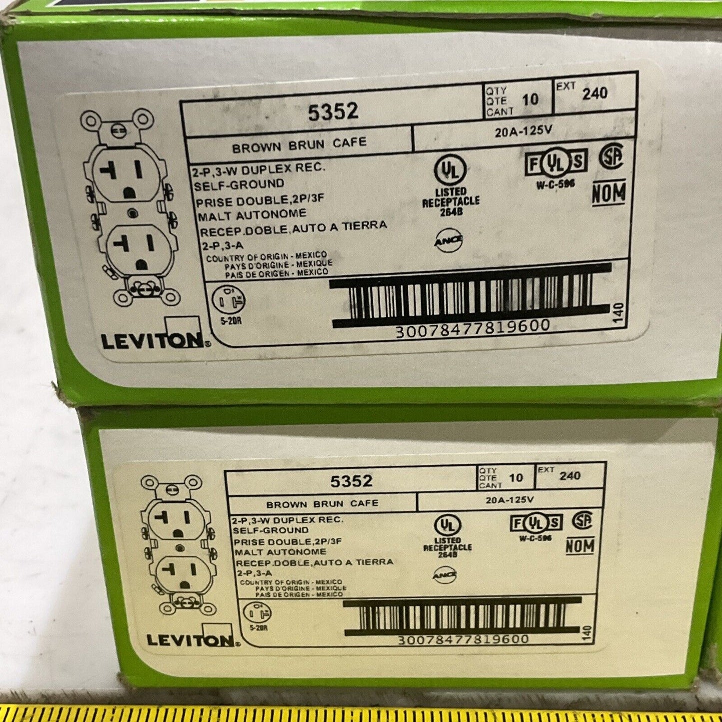 LEVITON 5332 SELF GROUND DUPLEX  OUTLET RECEPTACLE 2P 3W 20A 125V LOT OF 46 373