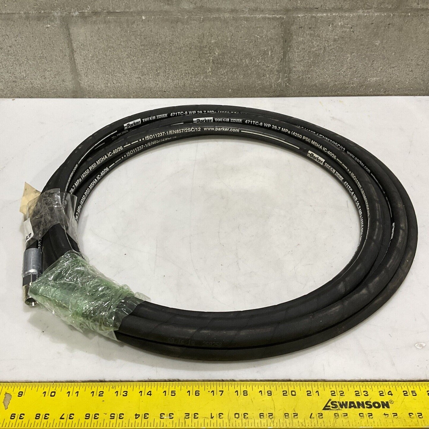 PARKER 471TC-8 TOUCH COVER HYDRAULIC HOSE 4250 PSI IC-40/26 ISO11237-1 EN857 373