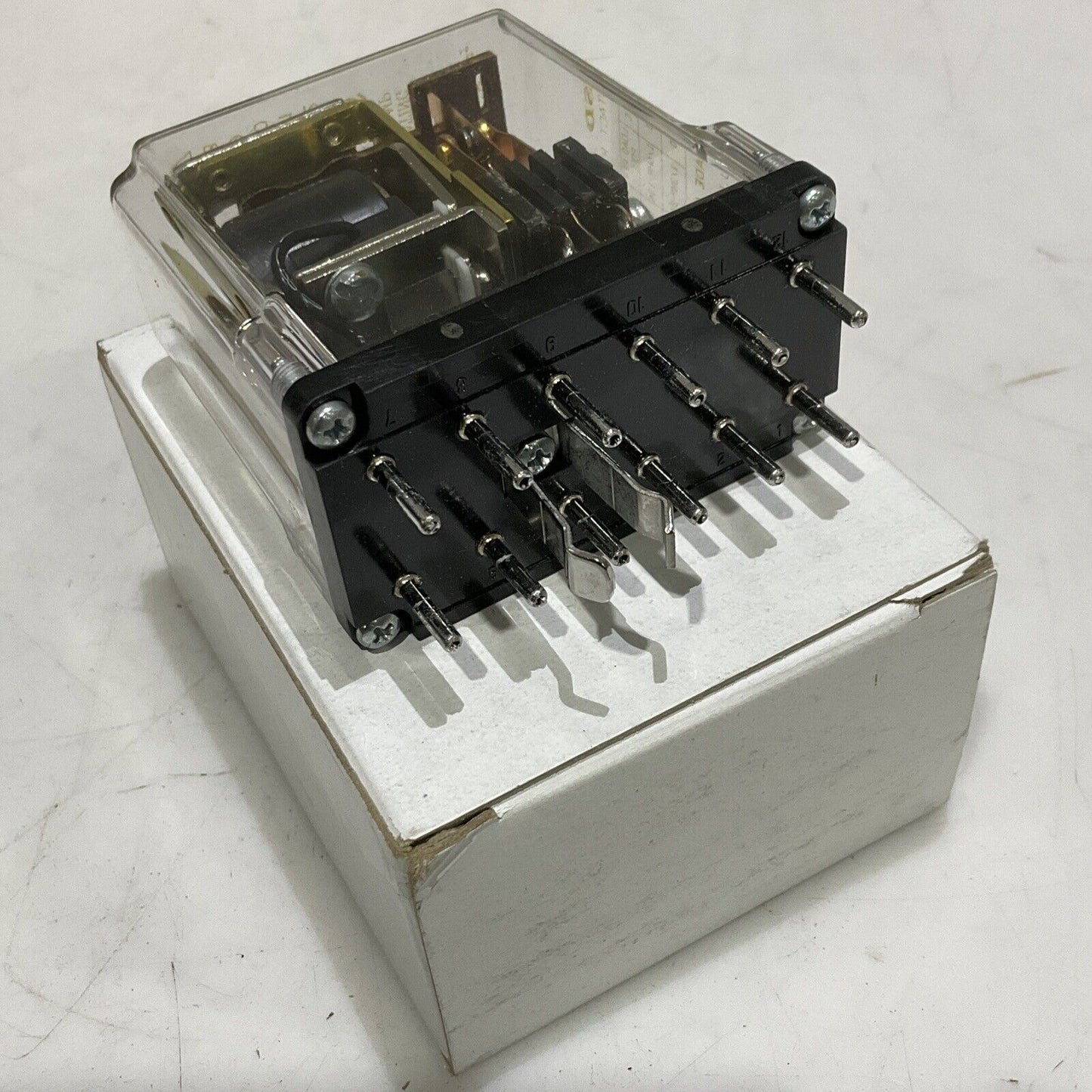 MSD INC 219XBXP RELAY 24-28 VDC 120VAC 10 AMP LOT OF 7 373