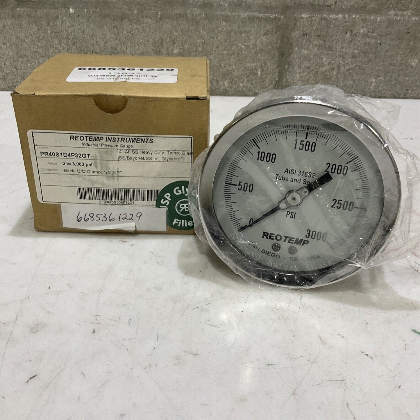 REOTEMP PR40S1D4P32GT PRESSURE GAUGE 0-3,000 PSI 1/4” NPT 4” GLYCERIN FILLED 373