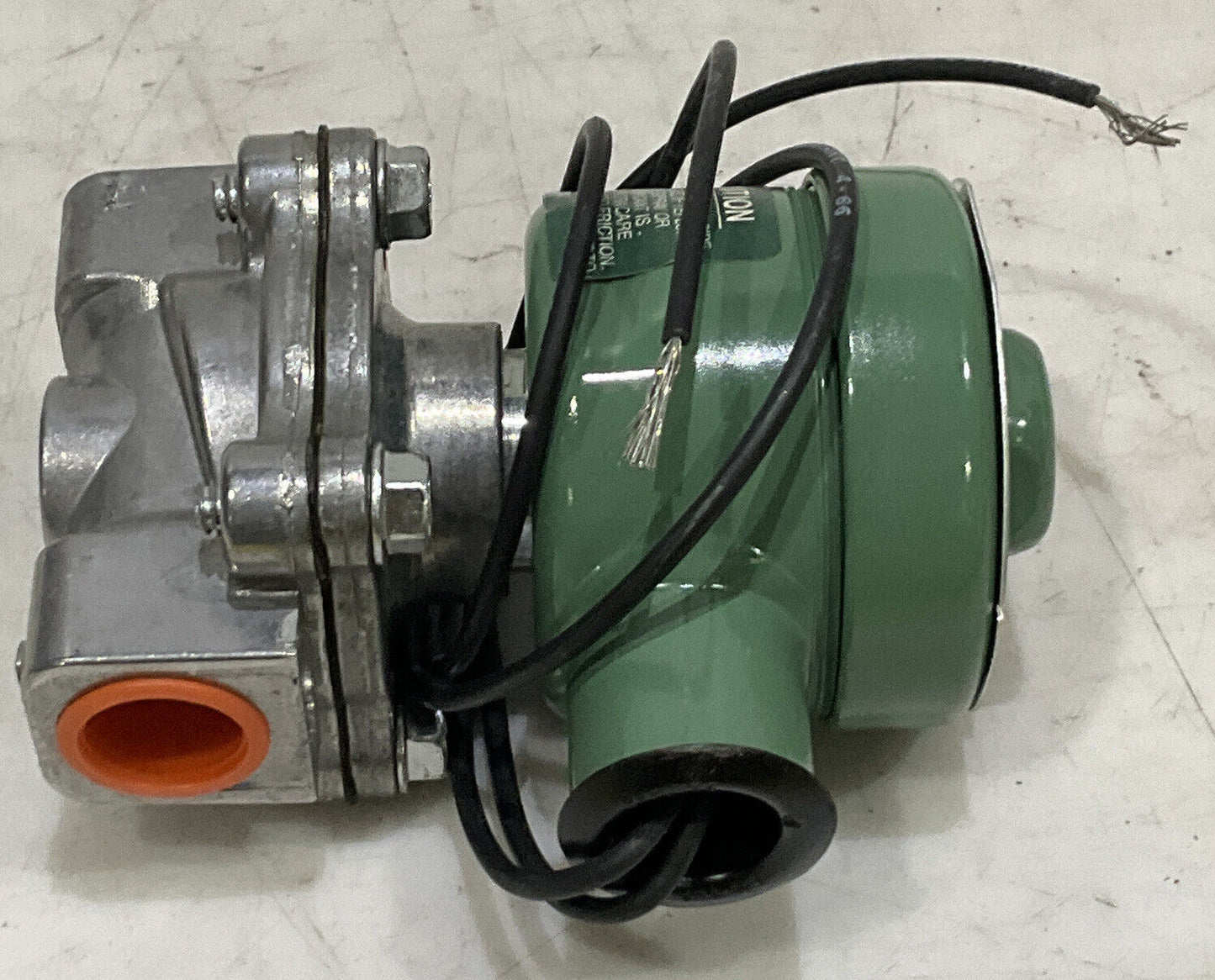 ASCO 8215C21 2 WAY SOLENIOD VALVE 373