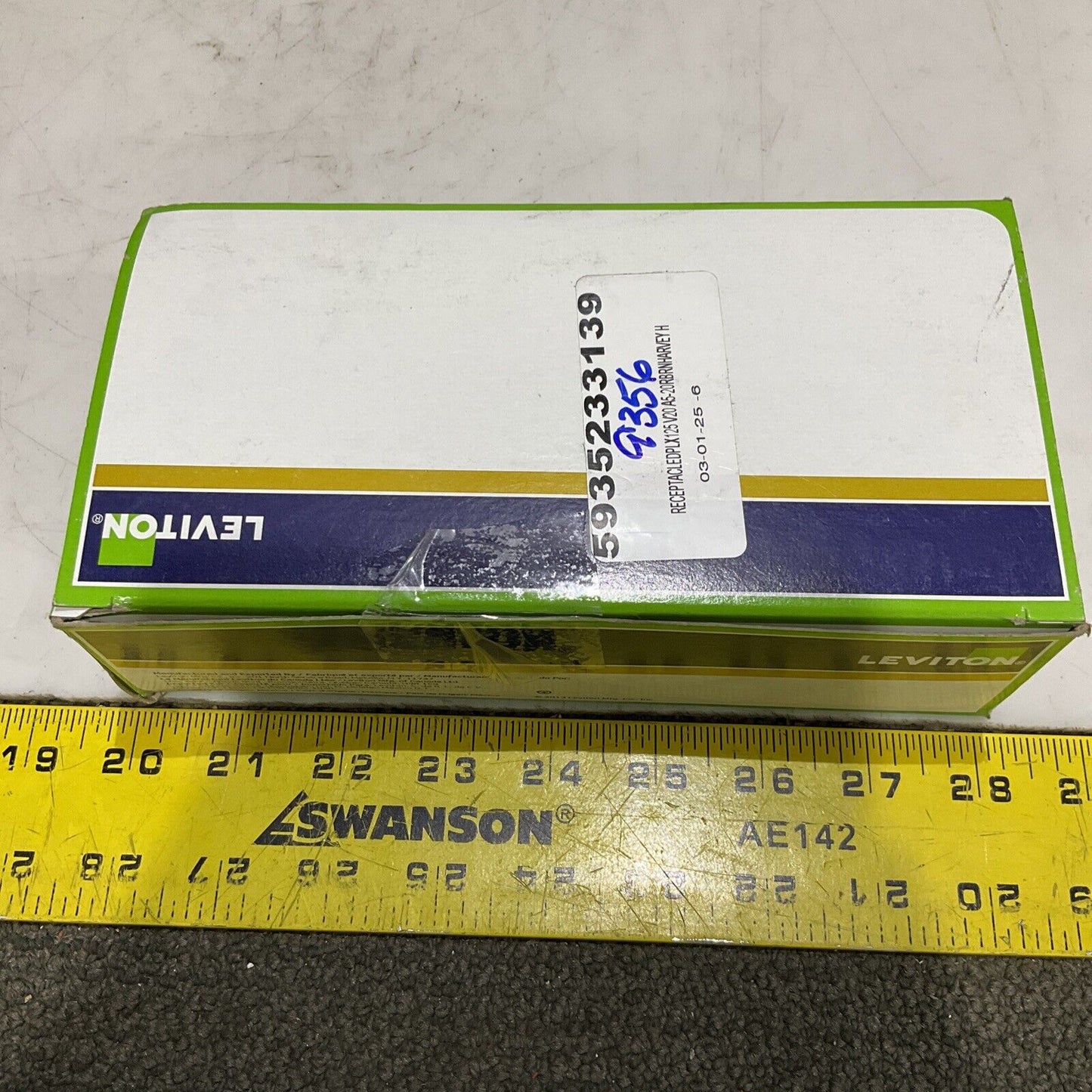 LEVITON 20A-125V RECEPTACLE DPLX 125V LOT OF 10 373