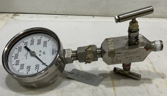 TESCOM M25VIS-44-HD BLOCK AND BLEED NEEDLE VALVE 0-2000 PSI 881