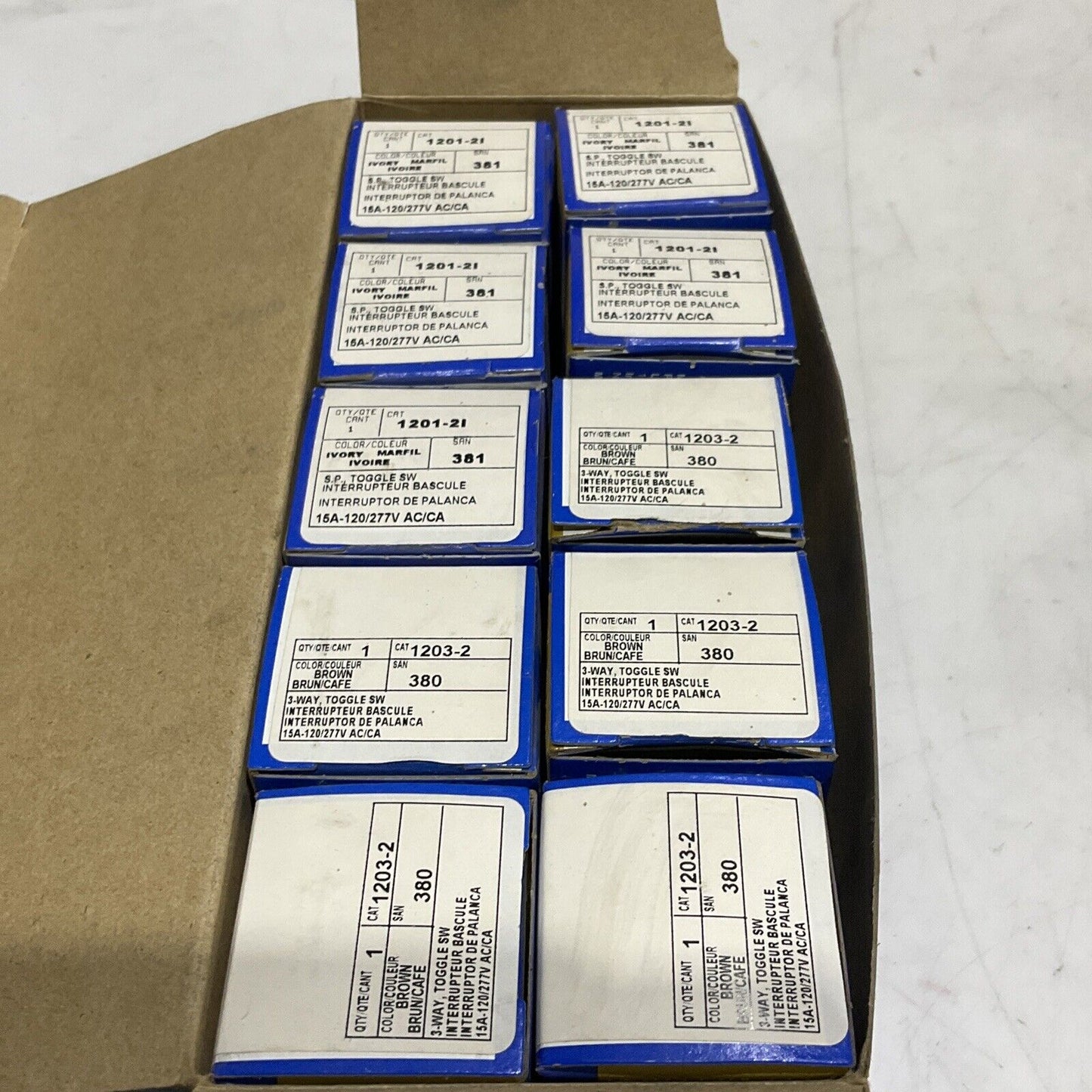 LEVITON 1203-2 1203-1 TOGGLE SWITCH GROUNDING 3-WAY 15A 120/277V LOT OF 10 373