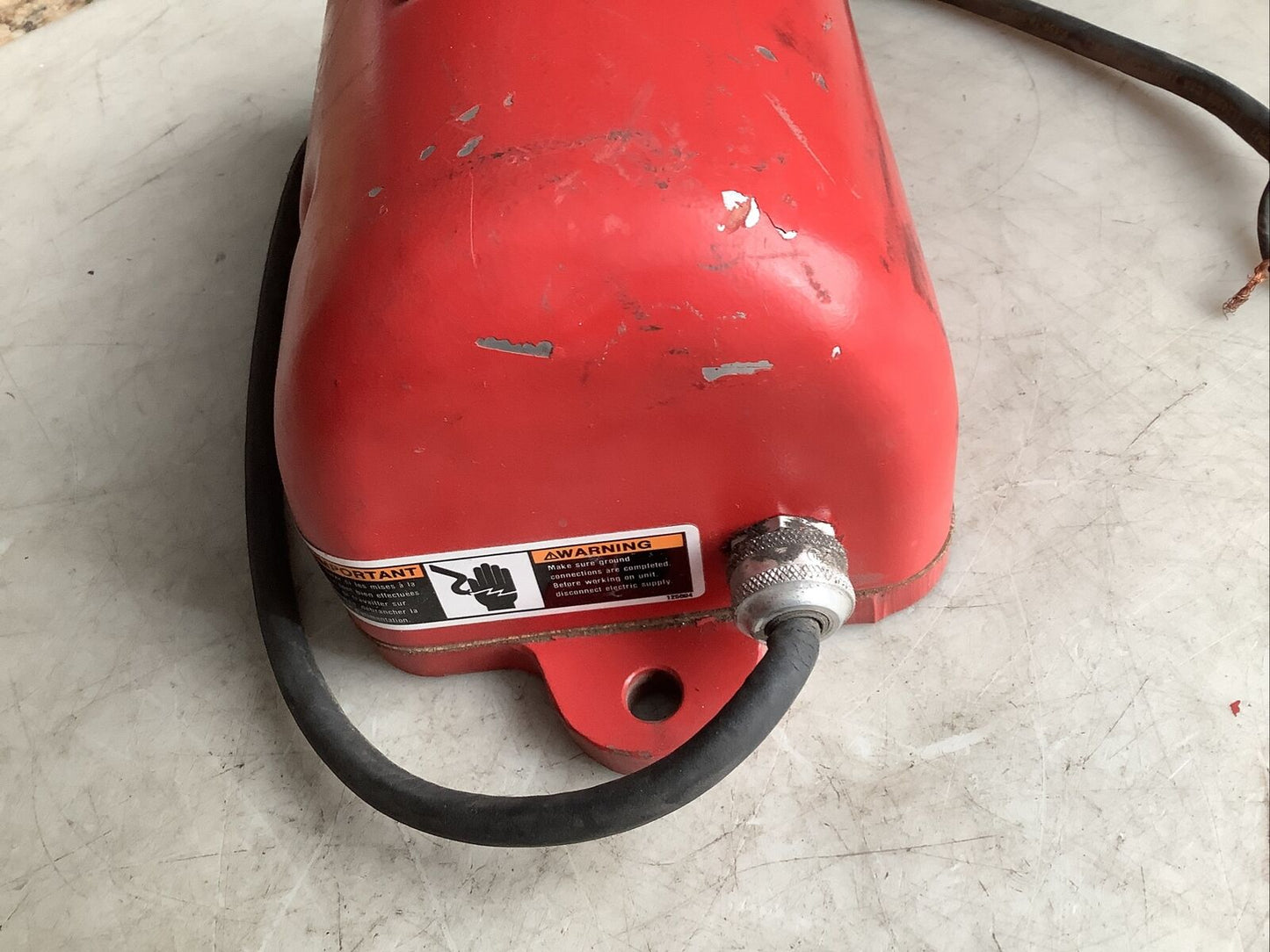 FMC V-20 SYNTRON MAGNETIC VIBRATOR 2A 115V 373