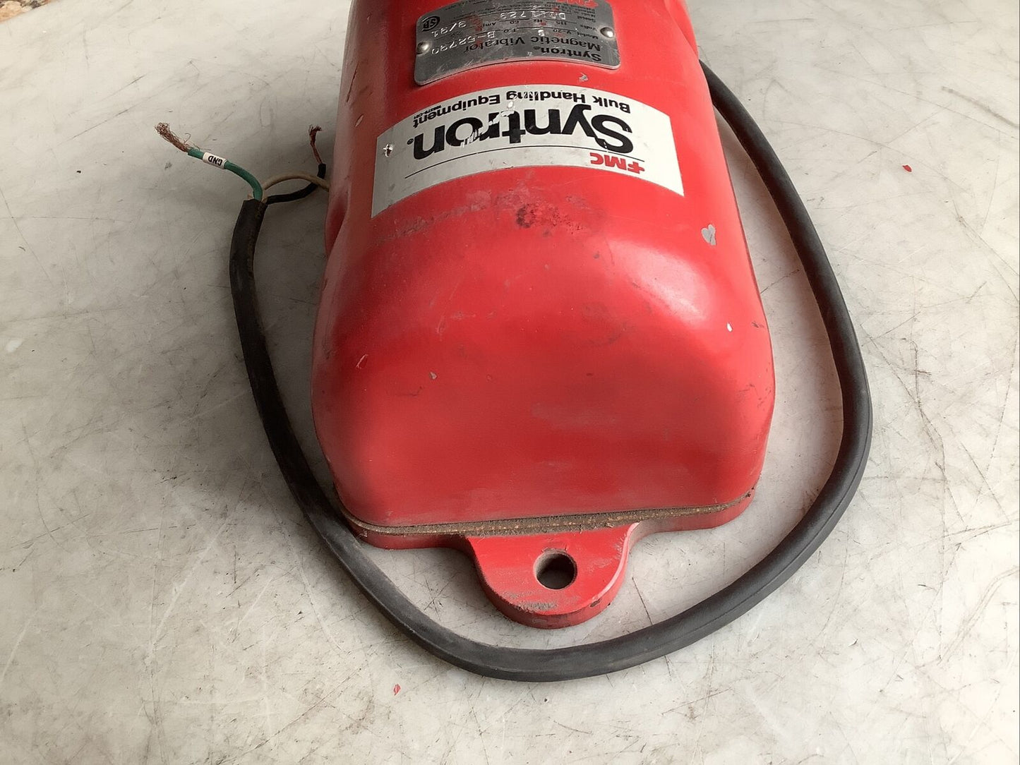 FMC V-20 SYNTRON MAGNETIC VIBRATOR 2A 115V 373
