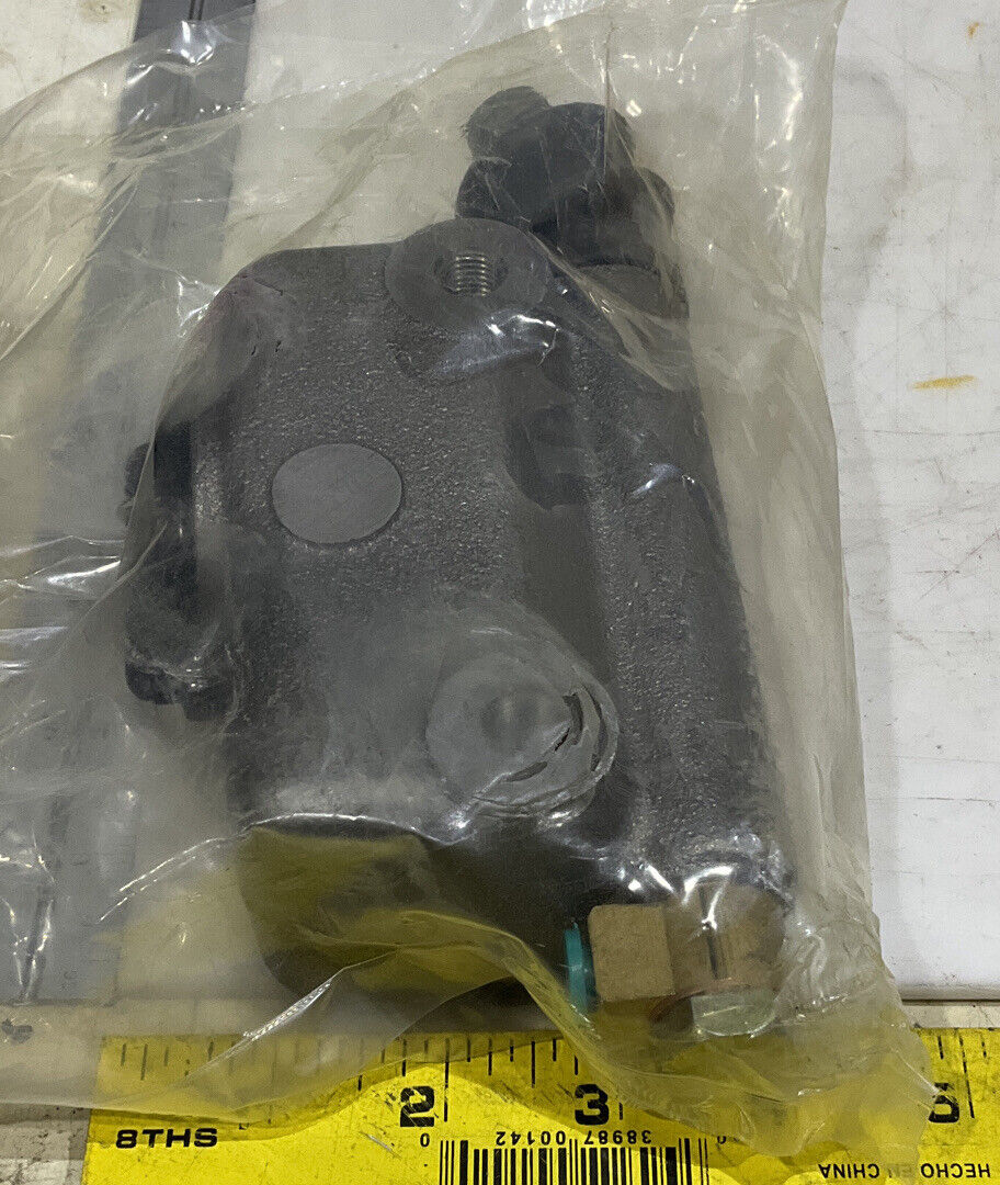 NAPA 1315058 MASTER CYLINDER 881