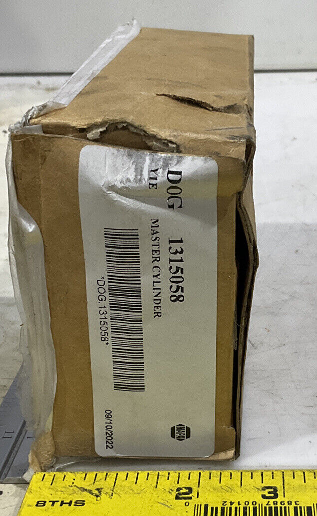 NAPA 1315058 MASTER CYLINDER 881