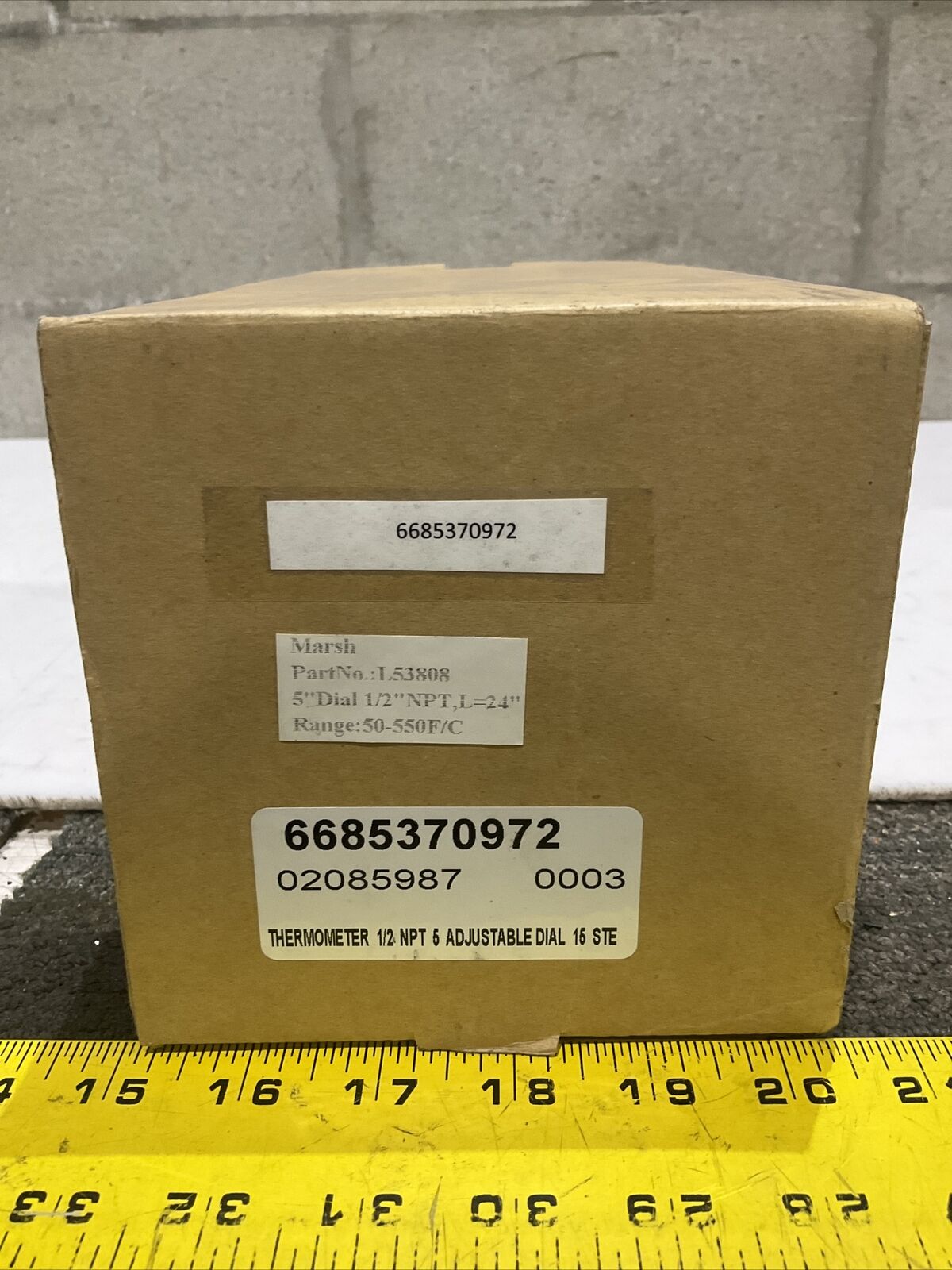 MARSH L53808 ADJUSTABLE DIAL THERMOMETER 1/2” NPT 24” 50-550F 373
