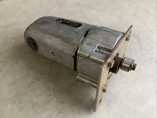 WESTINGHOUSE 592C622H02 MODEL 5061 GEARMOTOR 220VAC/DC 3A 330RPM 373