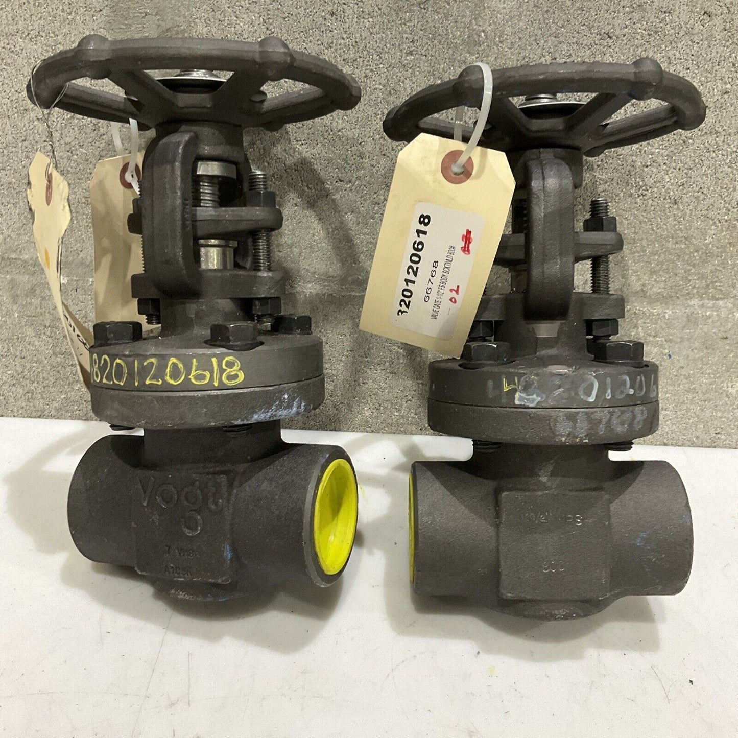 VOGT  AAB87N0000Y SW1211 GATE VALVE 1975 PSI 1-1/2” 800 100F LOT OF 2 373