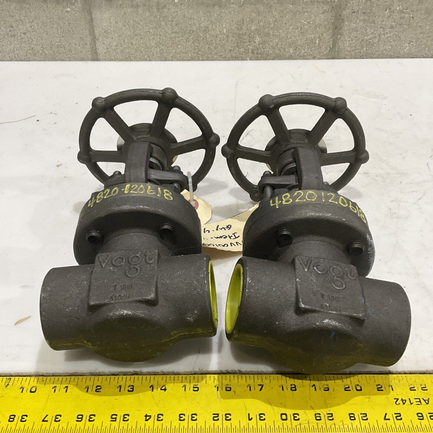 VOGT  AAB87N0000Y SW1211 GATE VALVE 1975 PSI 1-1/2” 800 100F LOT OF 2 373