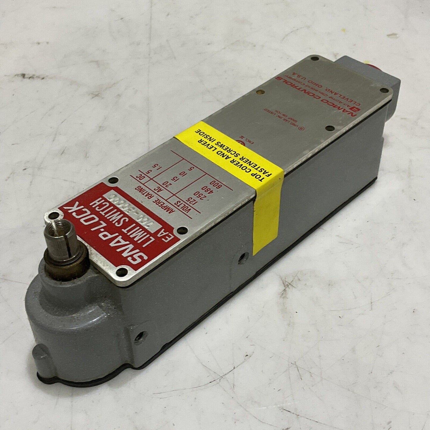 NAMCO EA700-30000 SNAP-LOCK LIMIT SWITCH 373