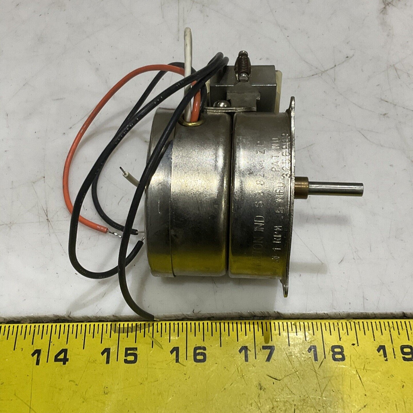 UCC THURST 42006-2 PC-DA GEAR MOTOR W/ BRAKE 115V 60HZ 1 RPM LOT OF 3 373