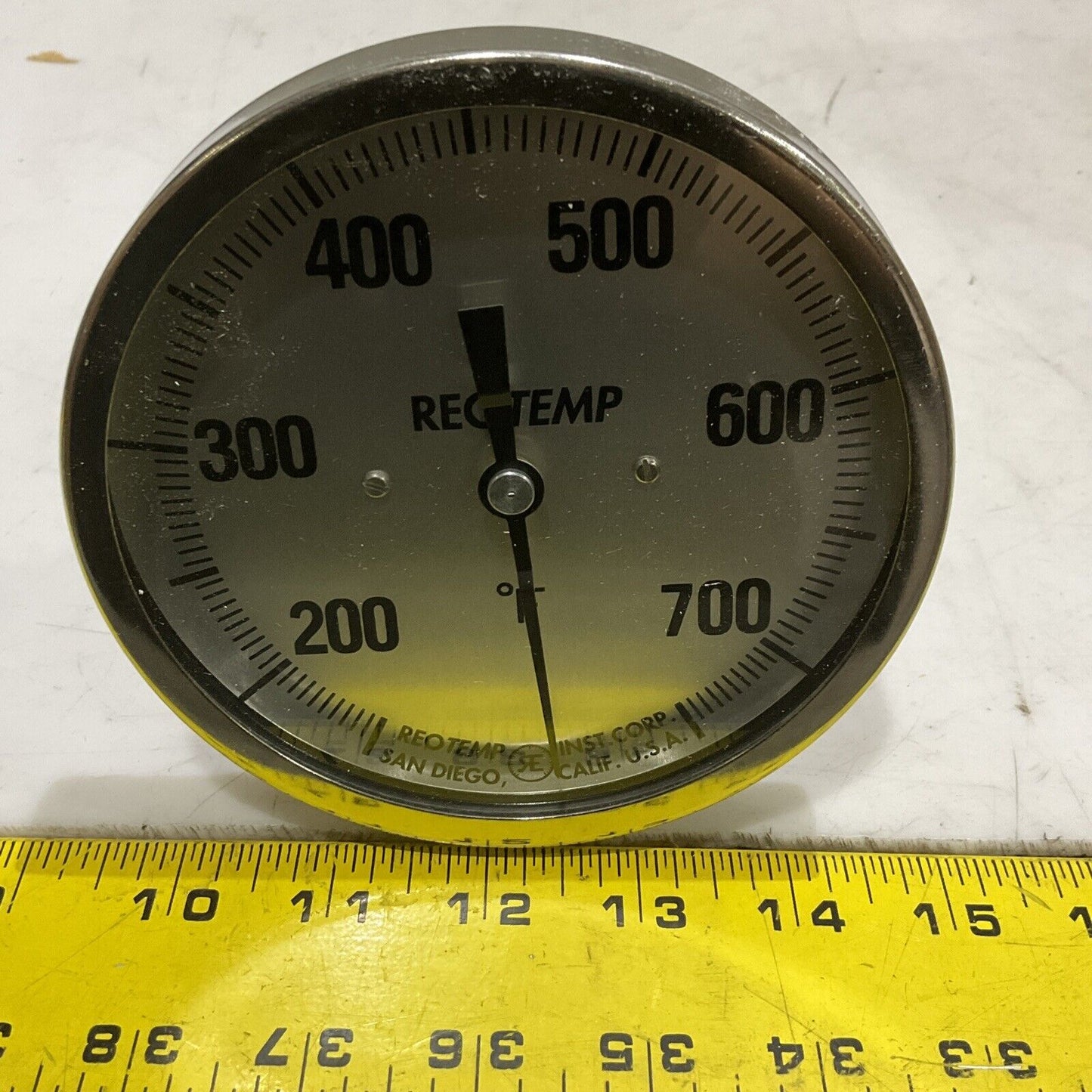 REOTEMP MODEL J BIMETALLIC THERMOMETER 9” STEM 150-750F 1/2” NPT 373