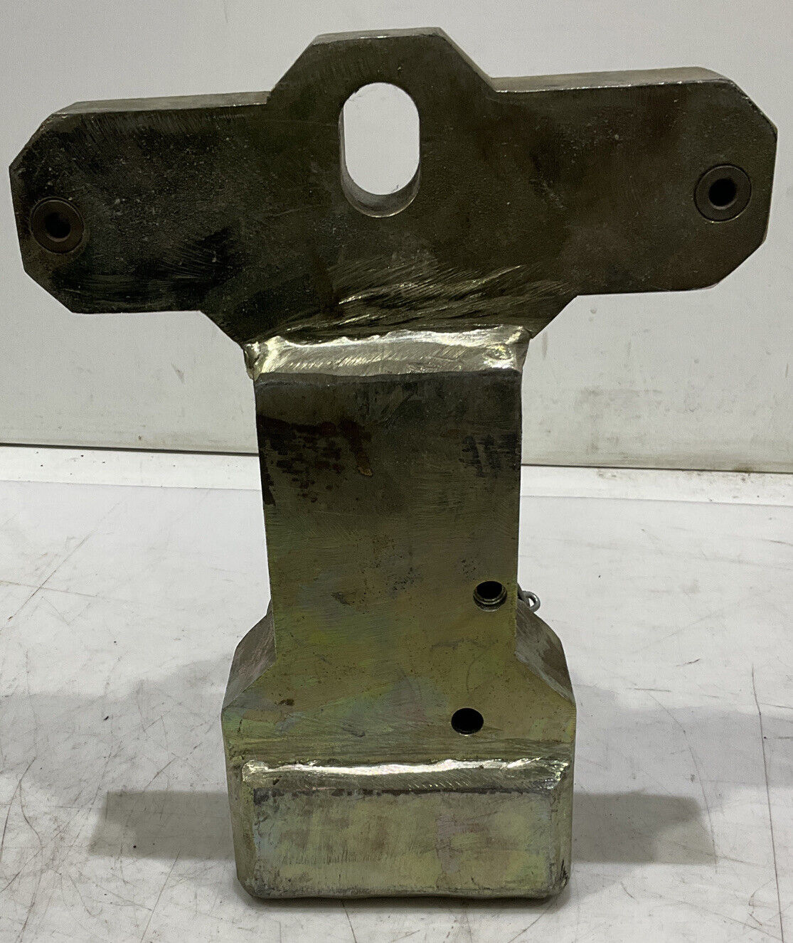 DELTA 757 AIRCRAFT 15F2028 TOWBAR HEAD TUGGER 881