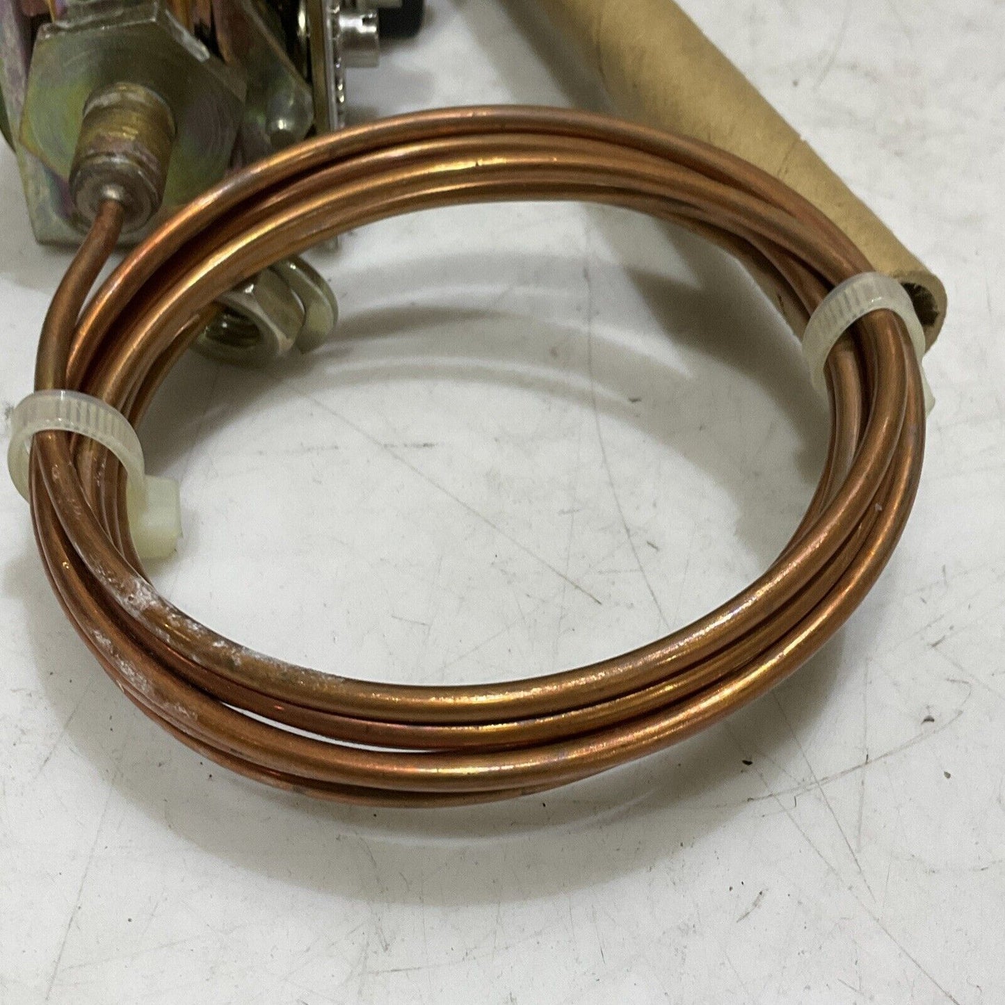 ALLEN-BRADLEY 837-A5 TEMPERATURE SWITCH 130-200 DEG F 373