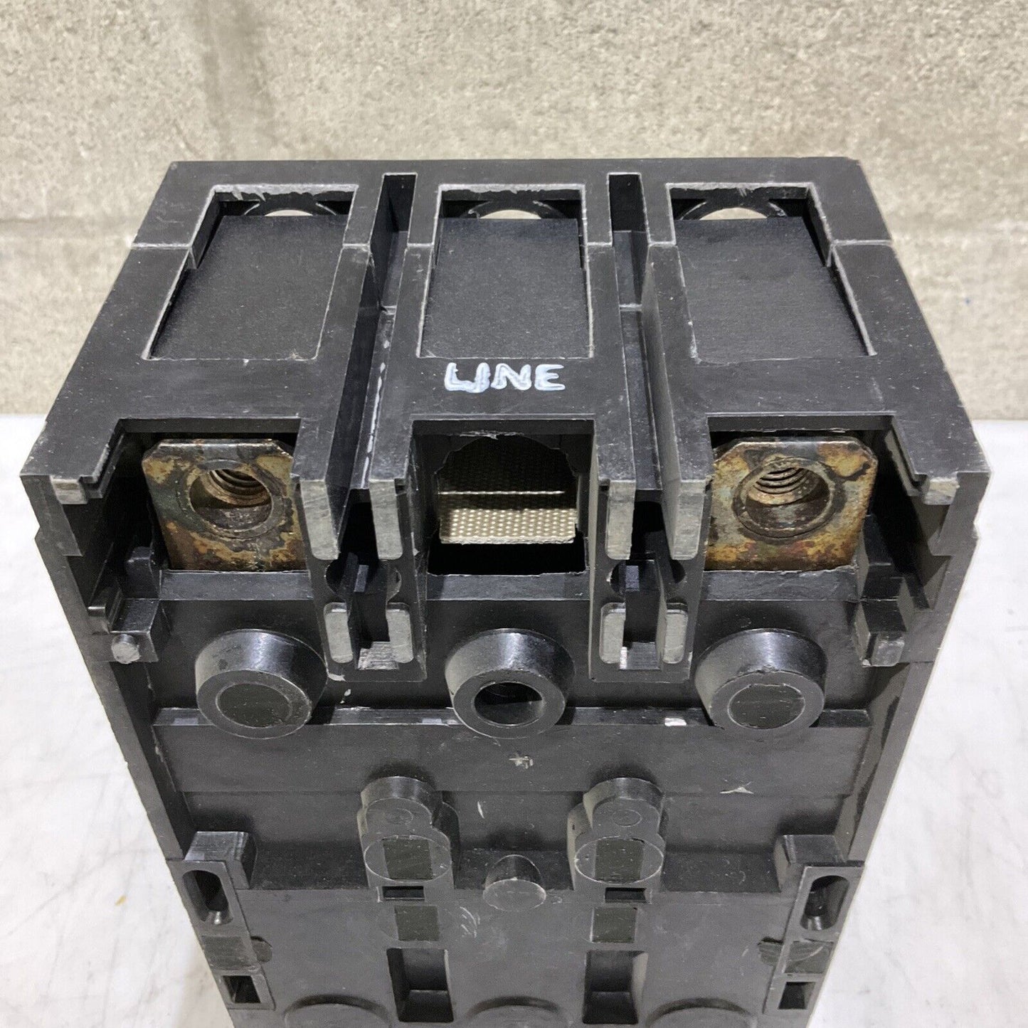 WESTINGHOUSE LB2400NW MOLDED CASE SWITCH 400A 600V 2P  373