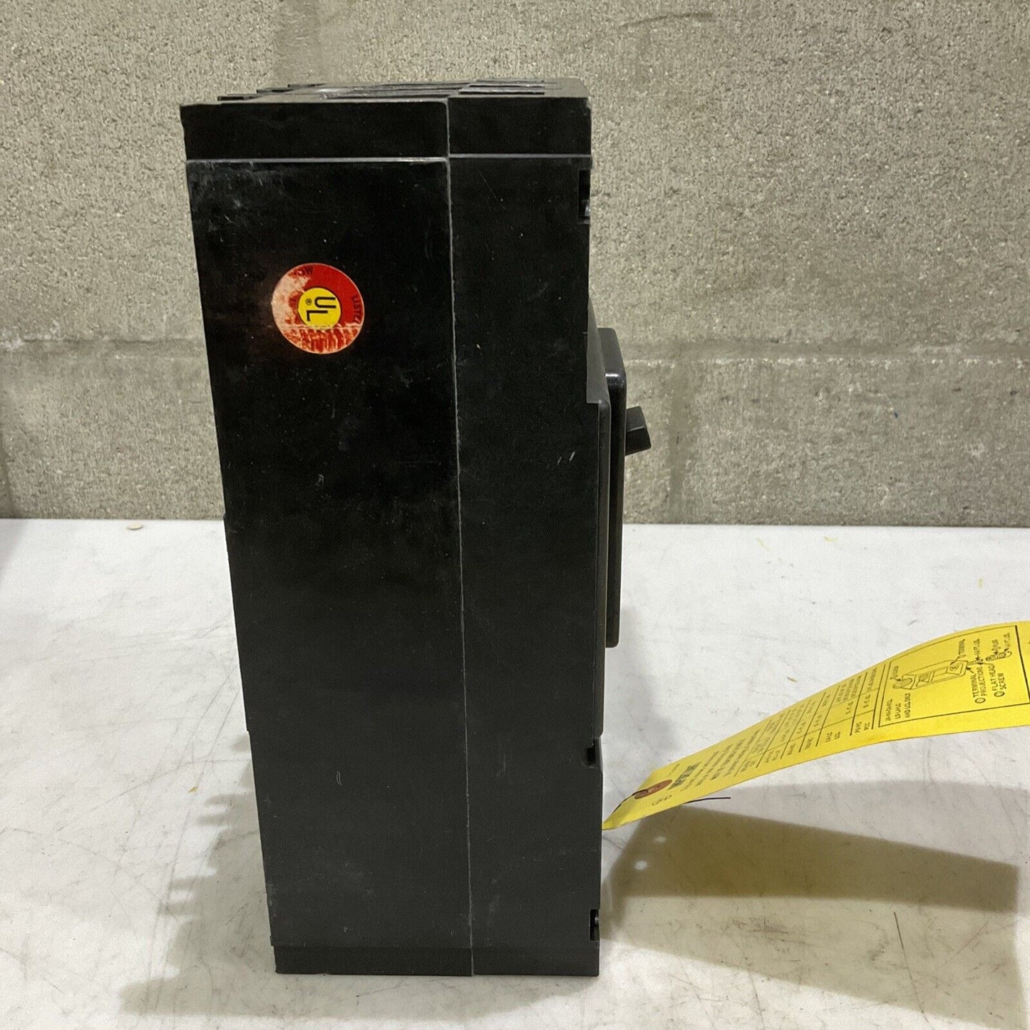 WESTINGHOUSE LB2400NW MOLDED CASE SWITCH 400A 600V 2P  373