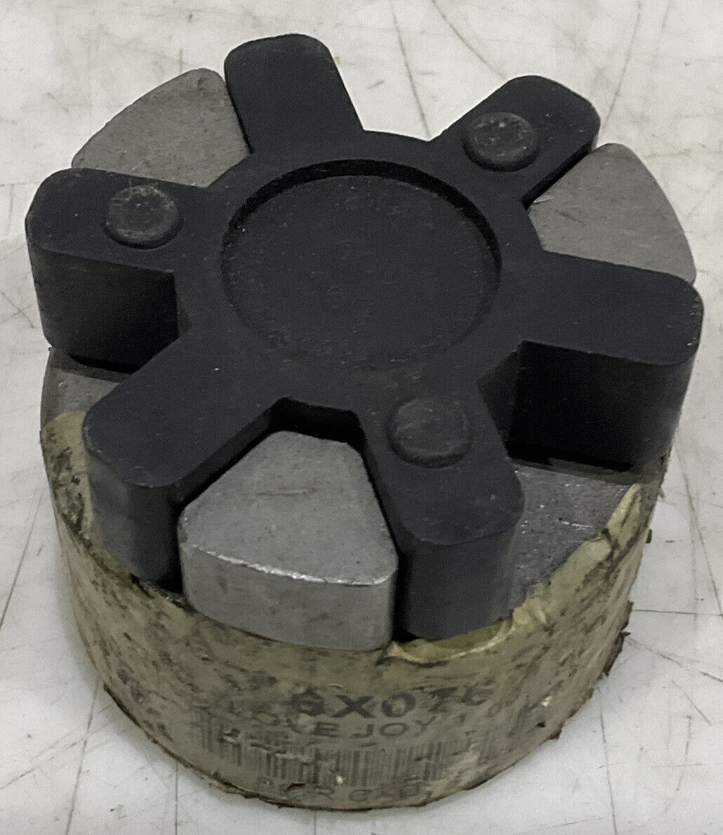 LOVEJOY L-100 COUPLING WITH SPIDER INSERT 881