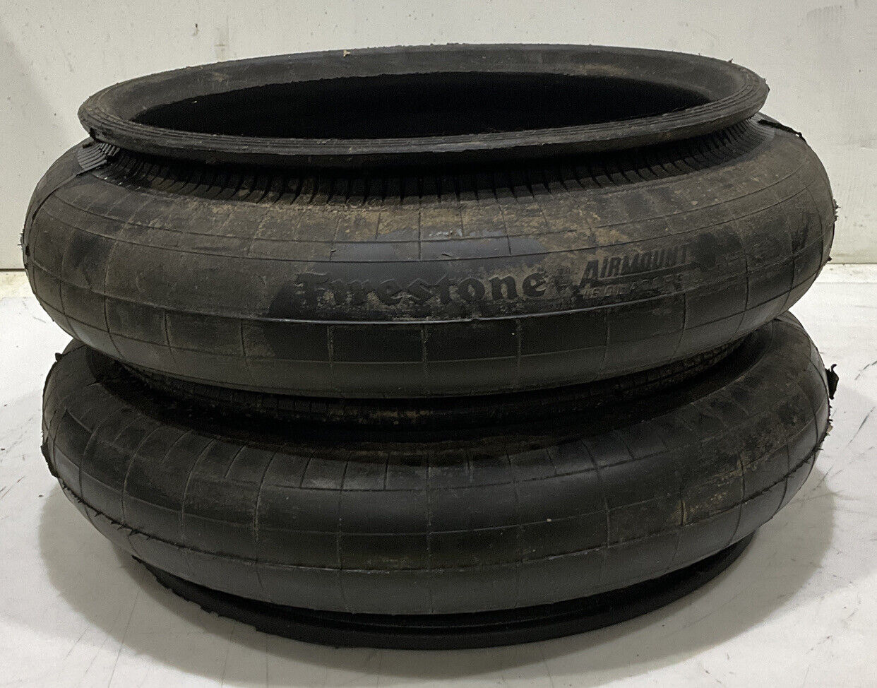 FIRESTONE INDUSTRIES W01-358-7925 RUBBER AIR SPRING 881