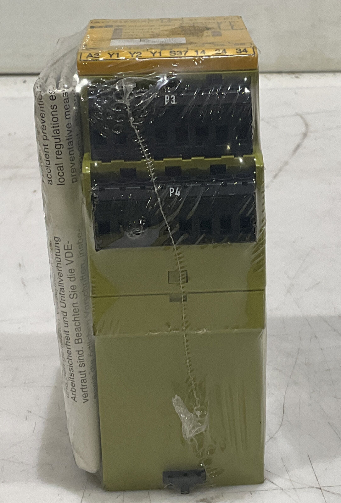 PILZ PNOZ X8P 120VAC 3N/O 50-60HZ SAFETY RELAY 881