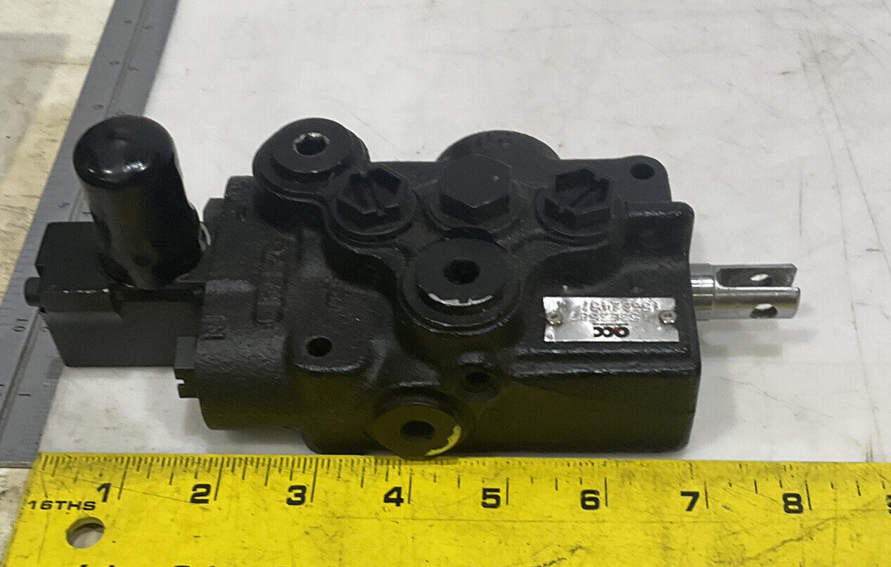 QCC SAUER DANFOSS 153E3587 156B2457 DIRECTIONAL CONTROL VALVE 881