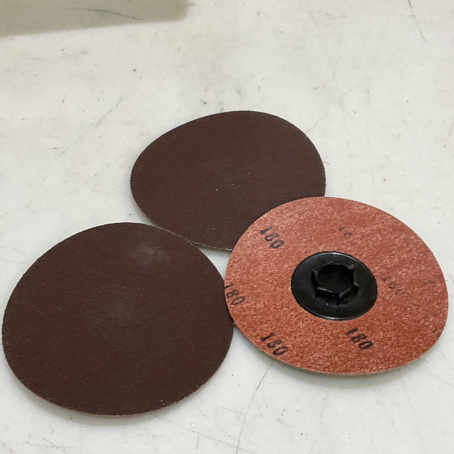 MERIT 61064 POWER-LOCK ABRASIVE DISCS 180 GRIT 3” LOT OF 100 373