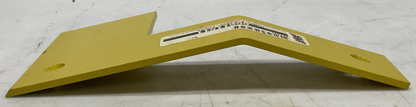 SAGE TUG 66011511 RIGHT HAND FRONT ROLLER FINGER GUARD BL660 MH 881