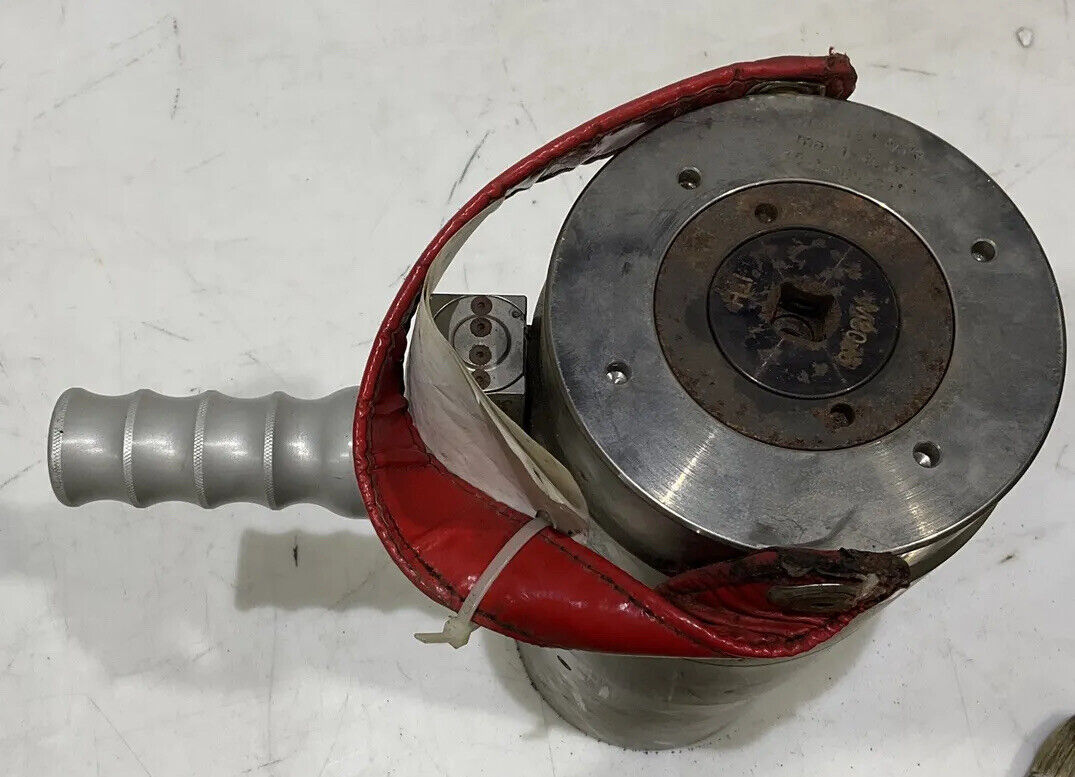 ITH BOLTING 1BDS005591P1 TENSIONING CYLINDER 881
