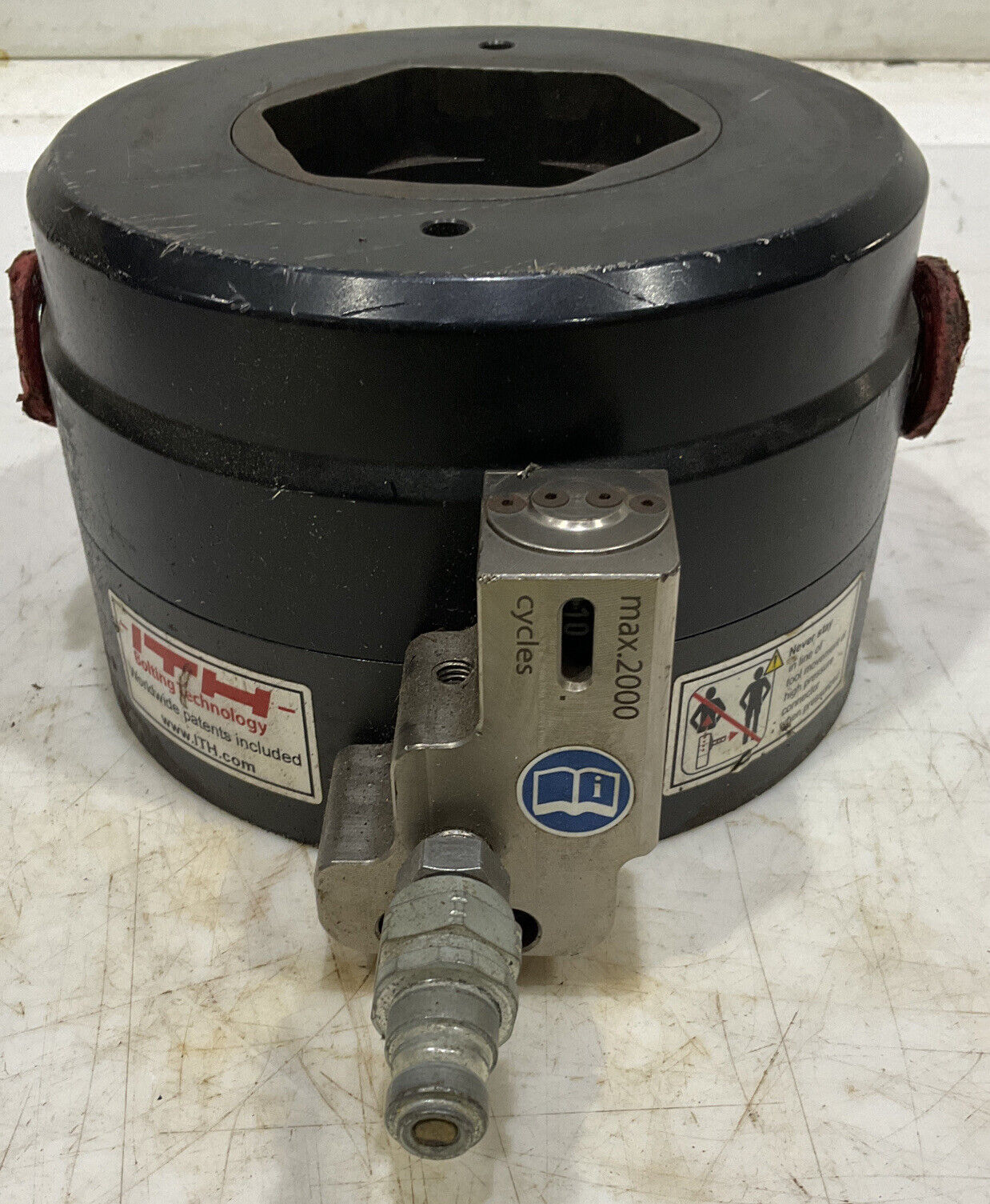 ITH BOLTING 1BSD101165P13 TENSIONING CYLINDER 881