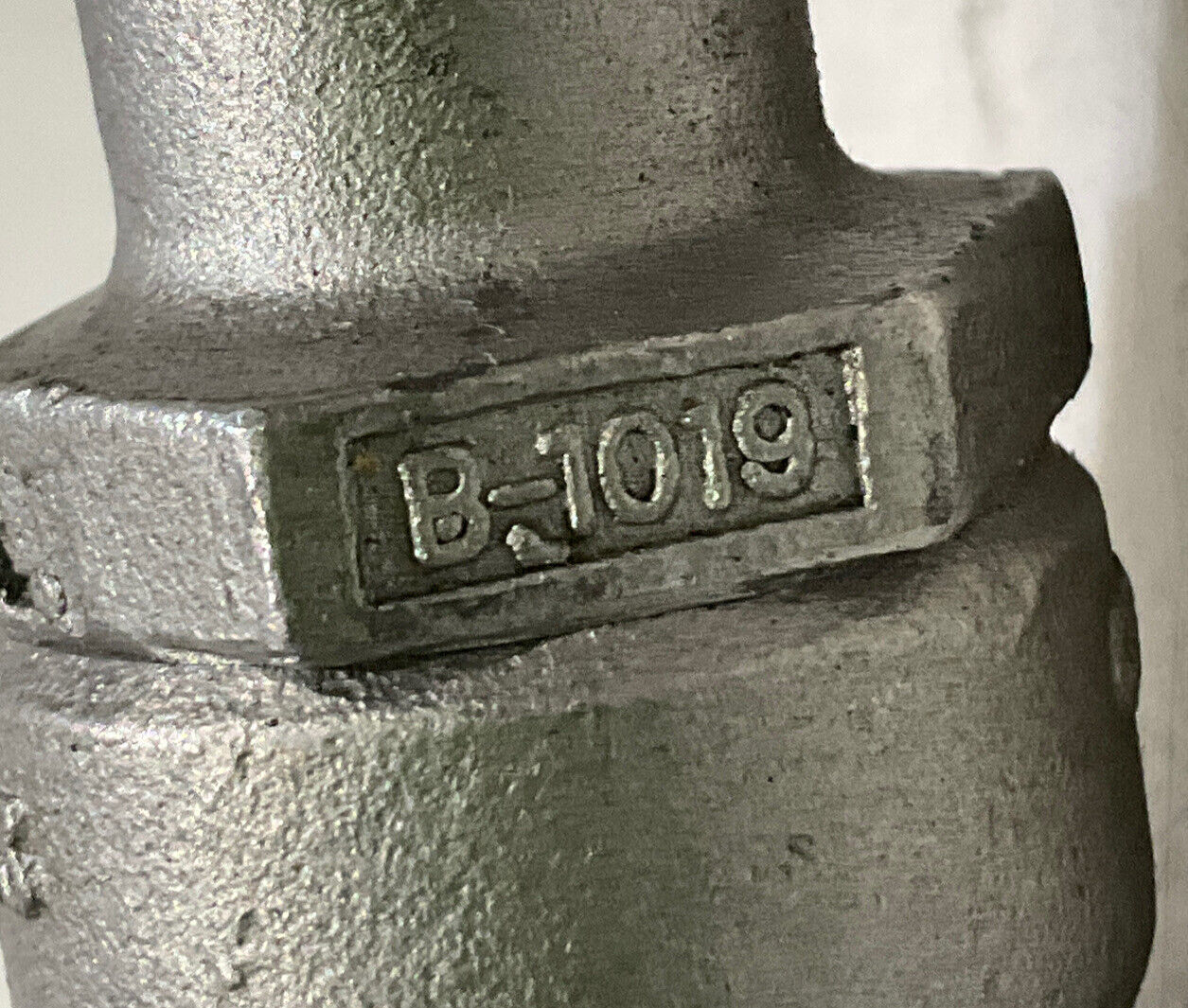 POWELL 1832 B16.34 CL200 THREADED GATE VALVE 373