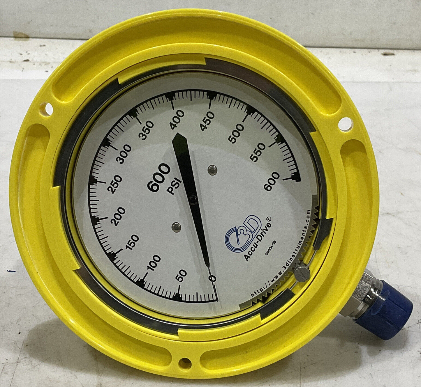 ACCU-DRIVE C3D 25504-28C74GAD 0-600 PSI PRESSURE GAUGE 373