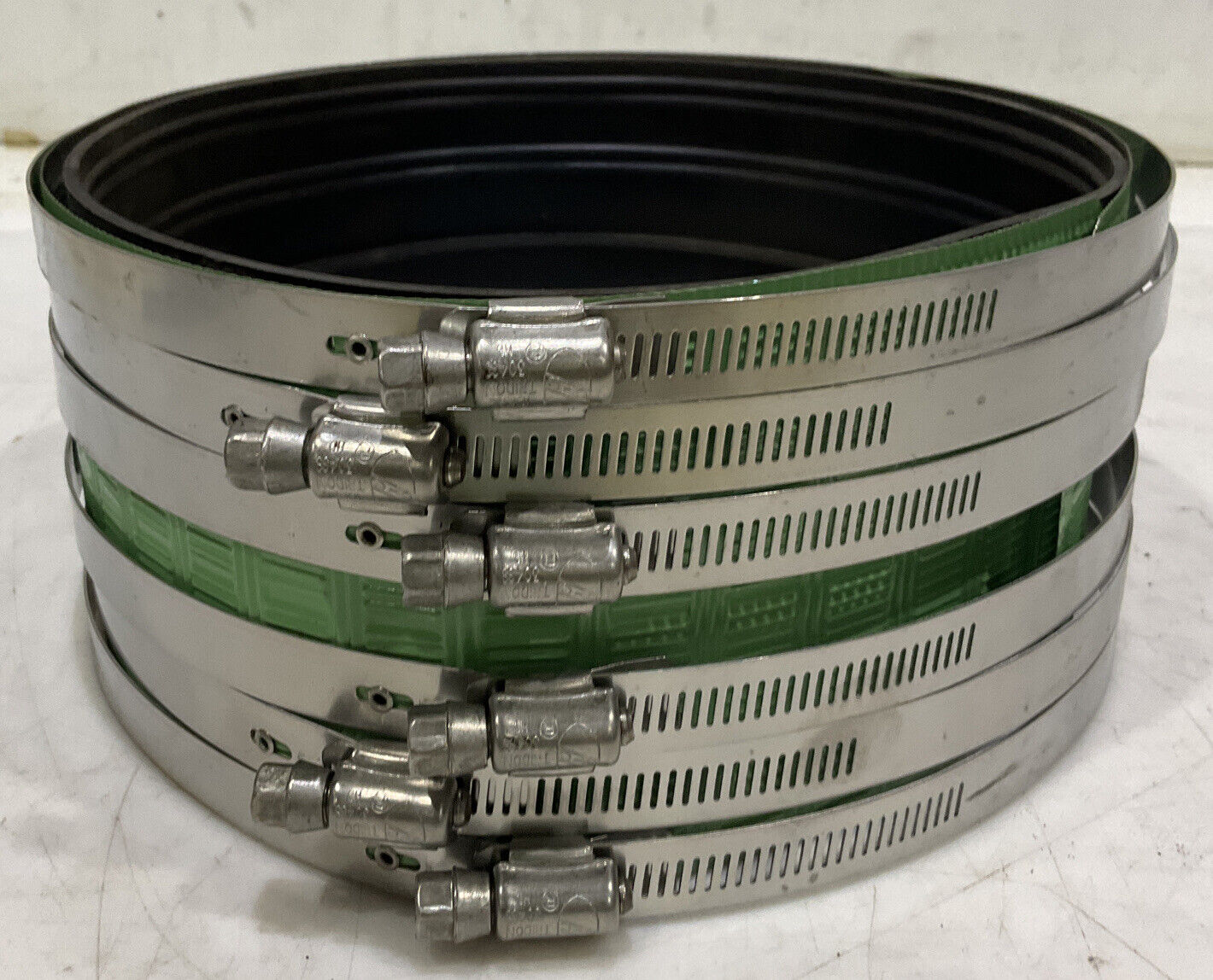 PROFLO PFNHHHGCX 8” HEAVY DUTY NO-HUB COUPLING 373