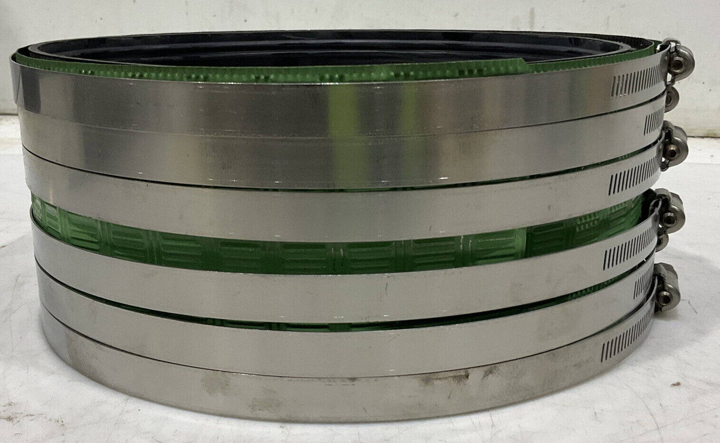 PROFLO PFNHHHGCX 8” HEAVY DUTY NO-HUB COUPLINGS LOT OF 4 373