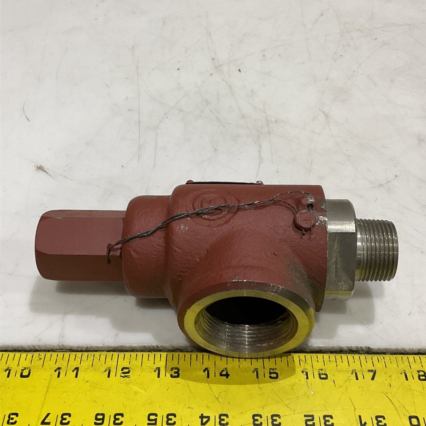 TELEDYNE FARRIS ENGINEERING 1850H VALVE 400 PSIG 1X11/2 1300 373