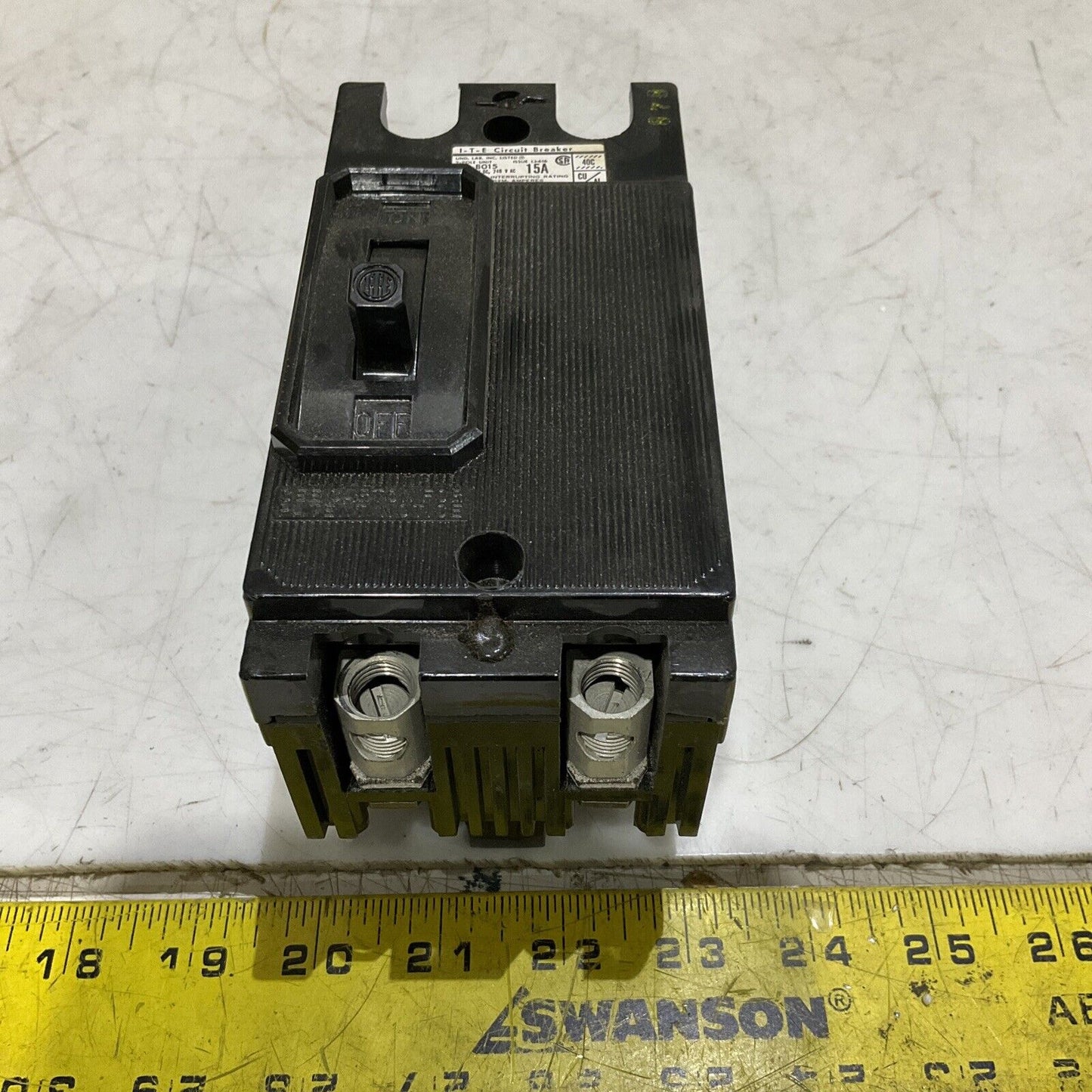ITE EE2-B015 CIRCUIT BREAKER 2-P 125/250V 15A 373