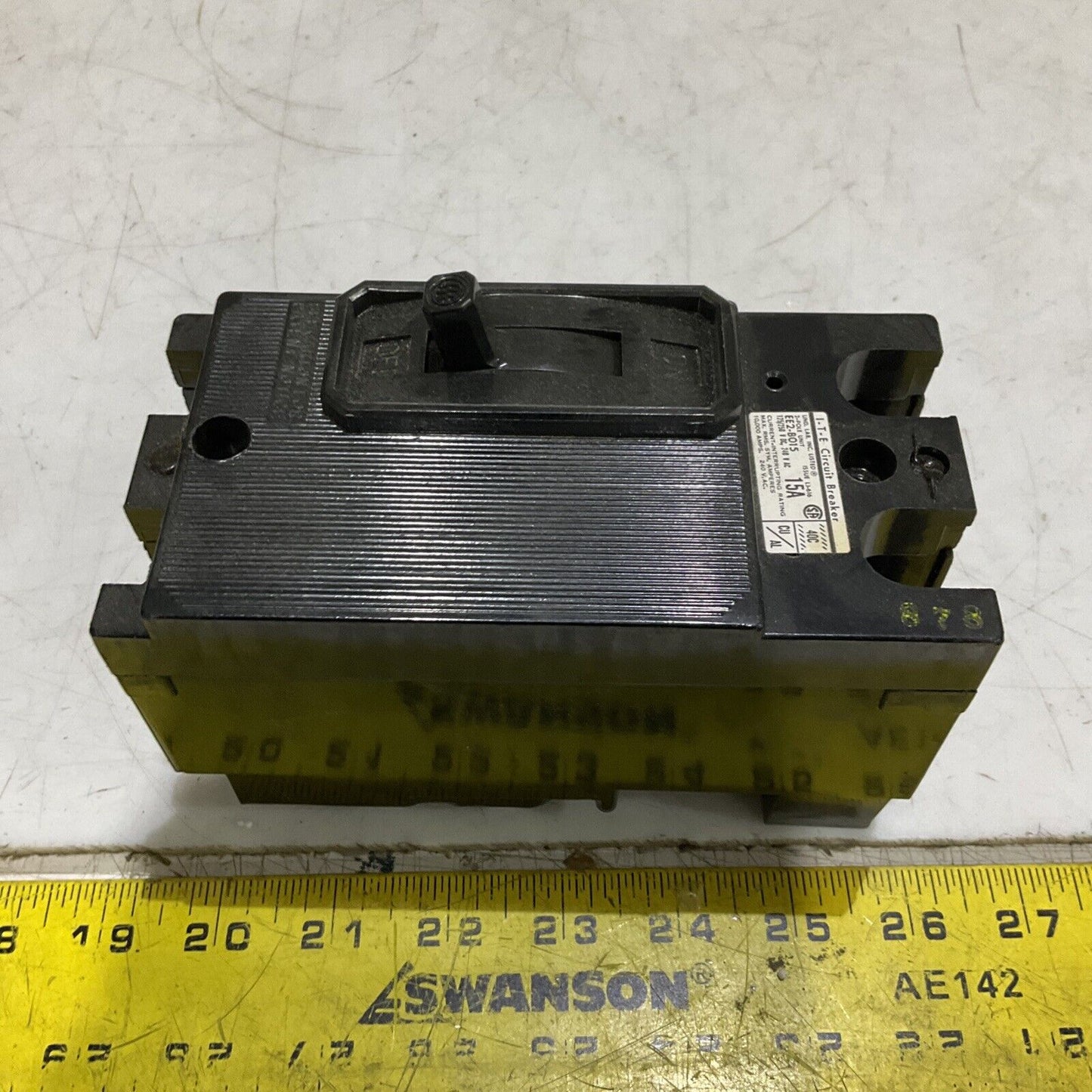 ITE EE2-B015 CIRCUIT BREAKER 2-P 125/250V 15A 373