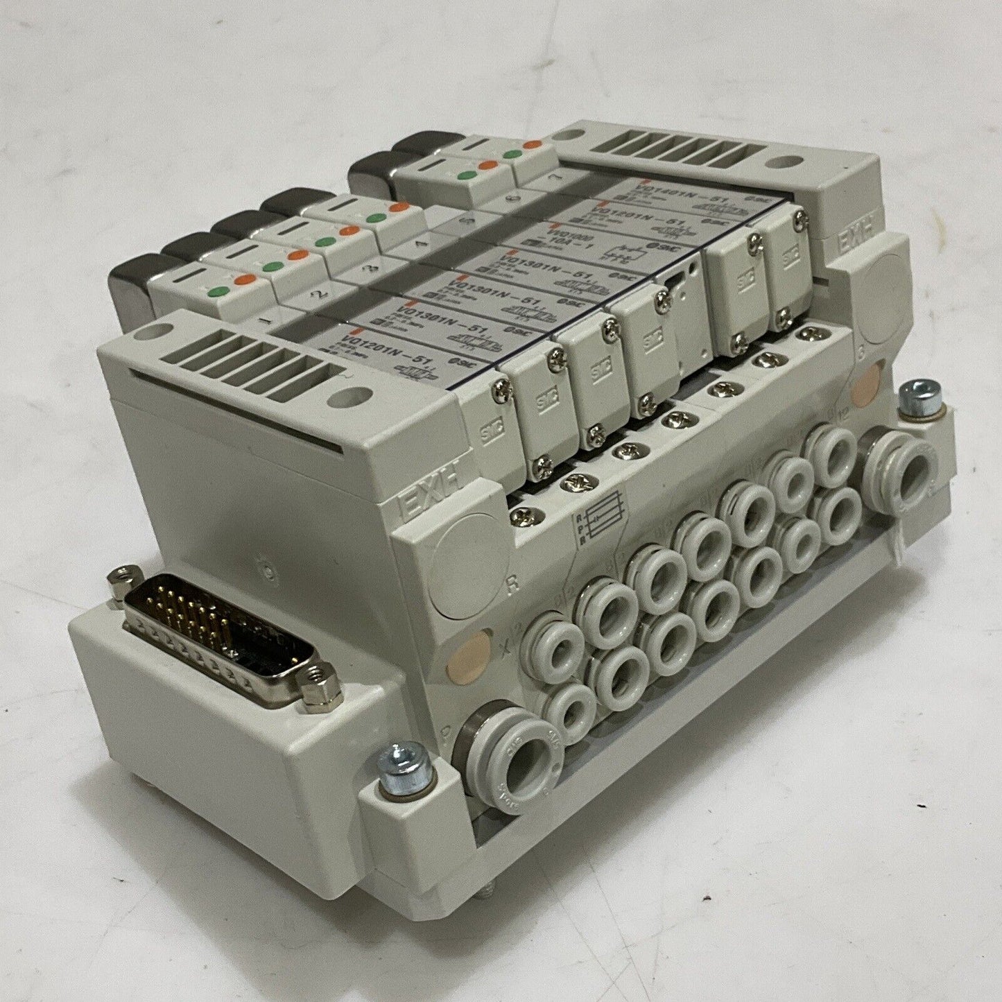 SMC VV5Q11-07-DAL01092 164K881G01 SOLENOID VALVE MANIFOLD 7 STATION 373