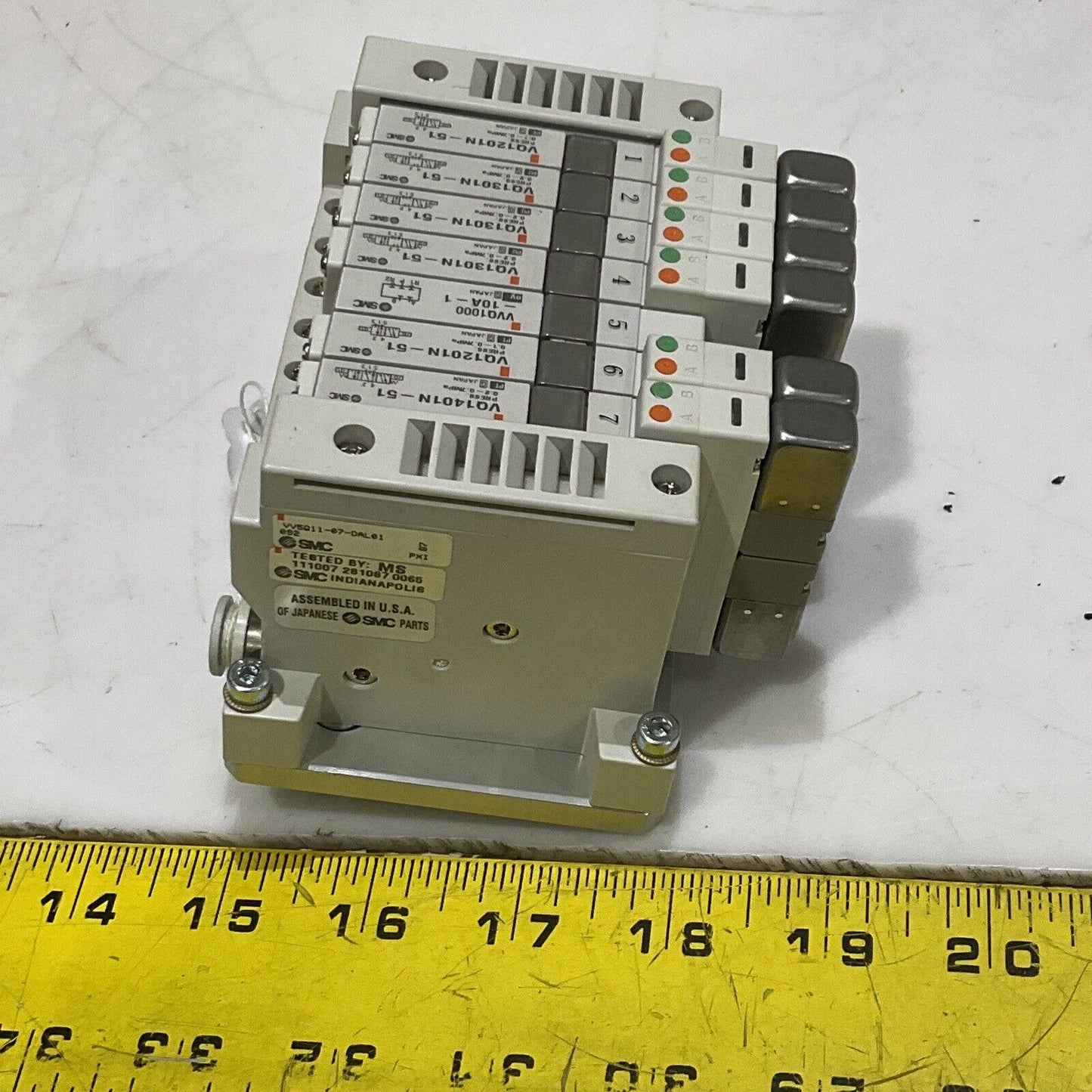 SMC VV5Q11-07-DAL01092 164K881G01 SOLENOID VALVE MANIFOLD 7 STATION 373