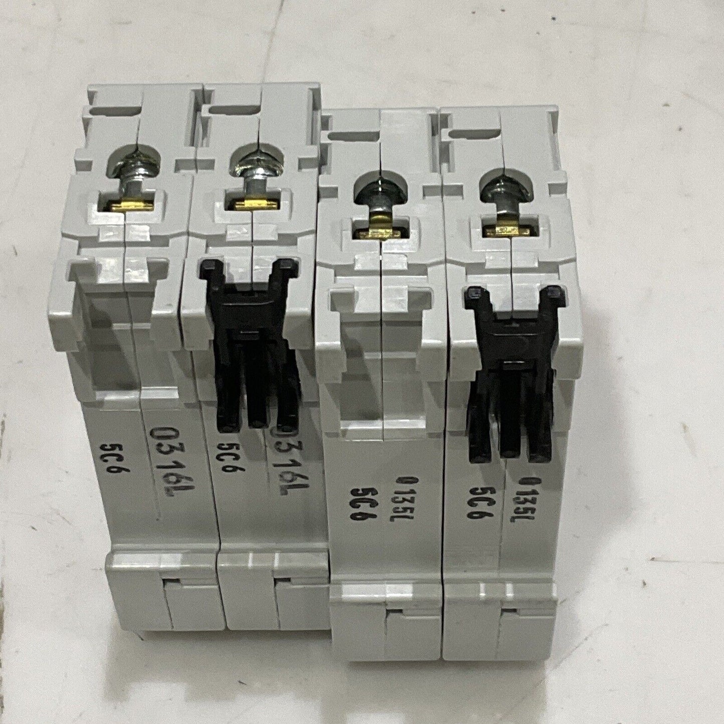 ABB S202-C6 CIRCUIT BREAKER 2-POLE 6-A LOT OF 2 U3S